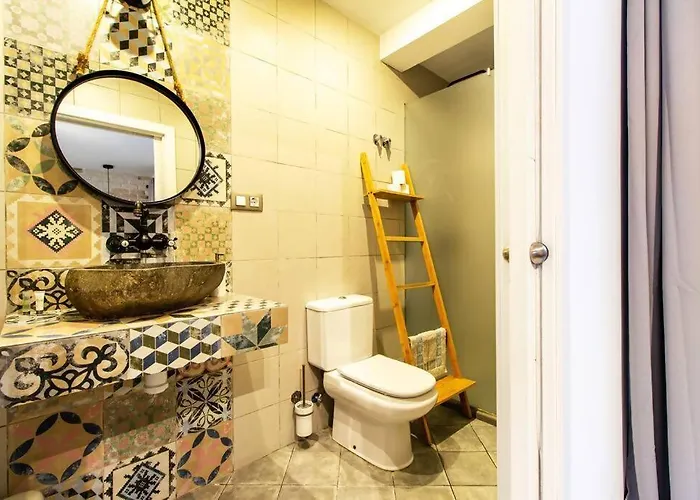 Chic Y Renovado Loft En La Playa فالنسيا